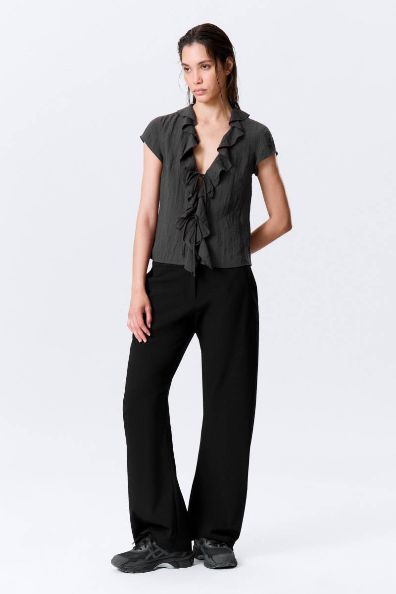 Frilled Tie-Front Top von Weekday