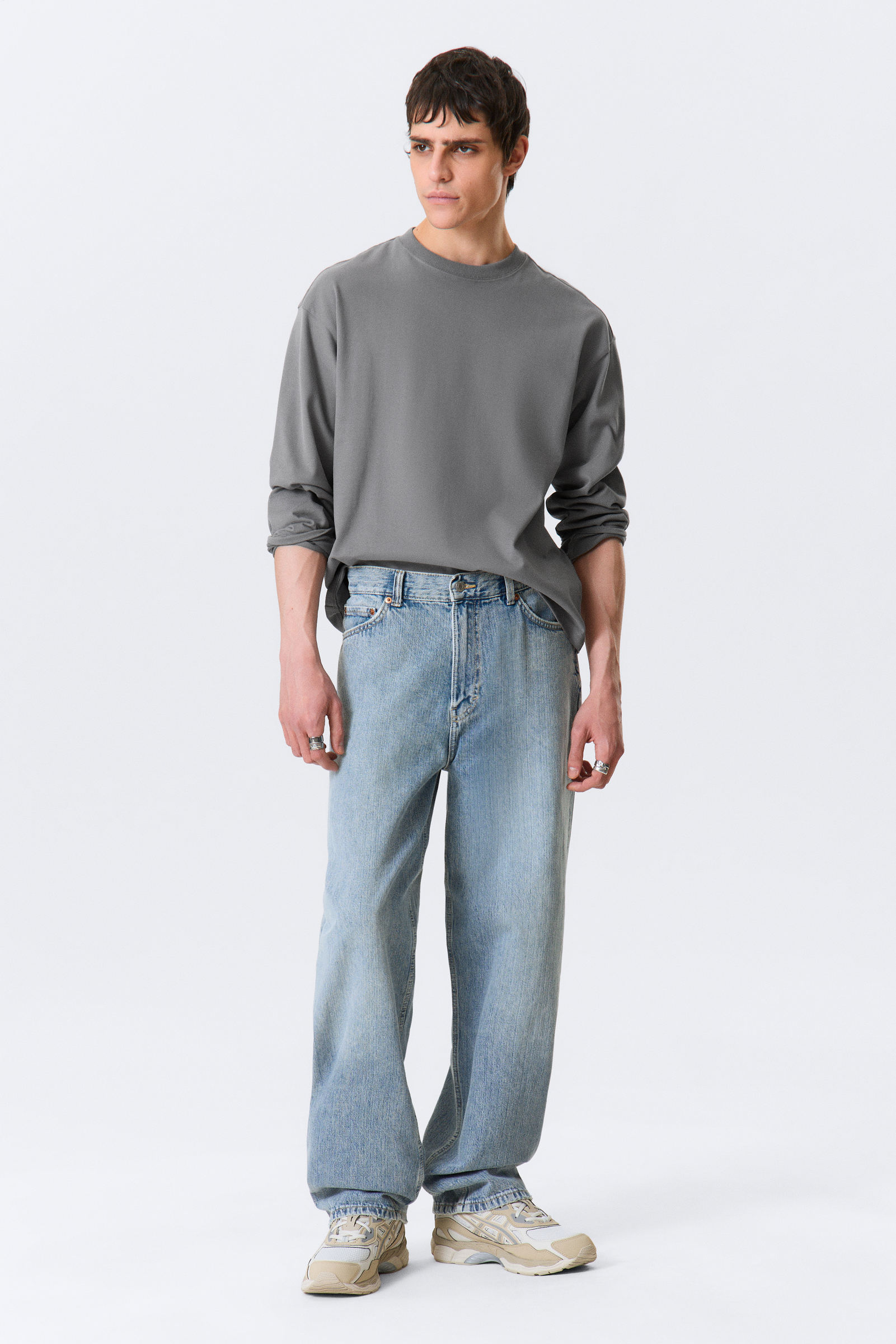 Galaxy Loose Straight Leg Jeans von Weekday