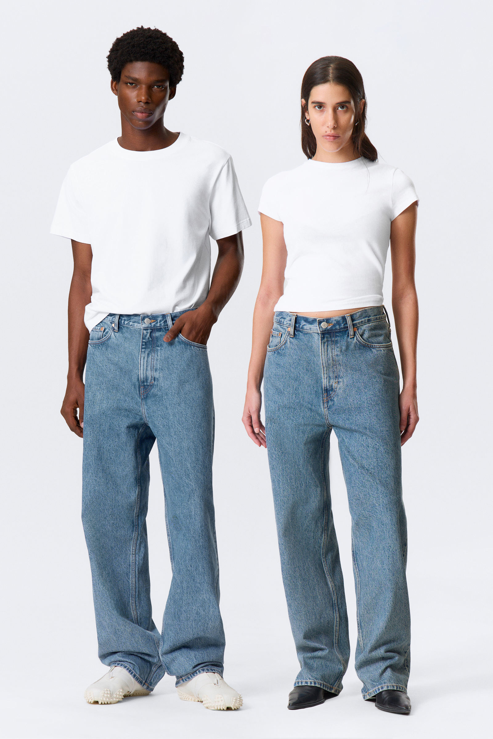 Galaxy Loose Straight Leg Jeans von Weekday