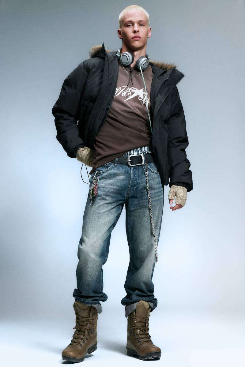 Hooded Puffer Jacket with Faux Fur Trim von Weekday