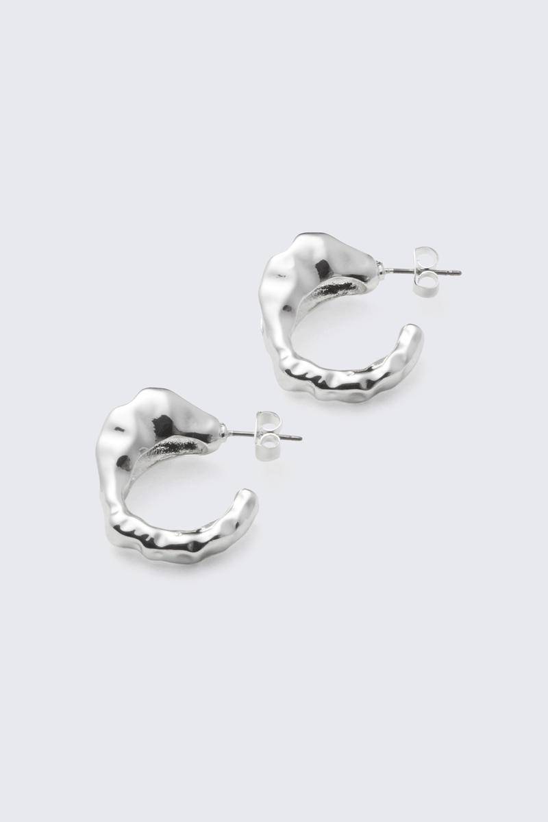 Irregular Hoop Earrings von Weekday