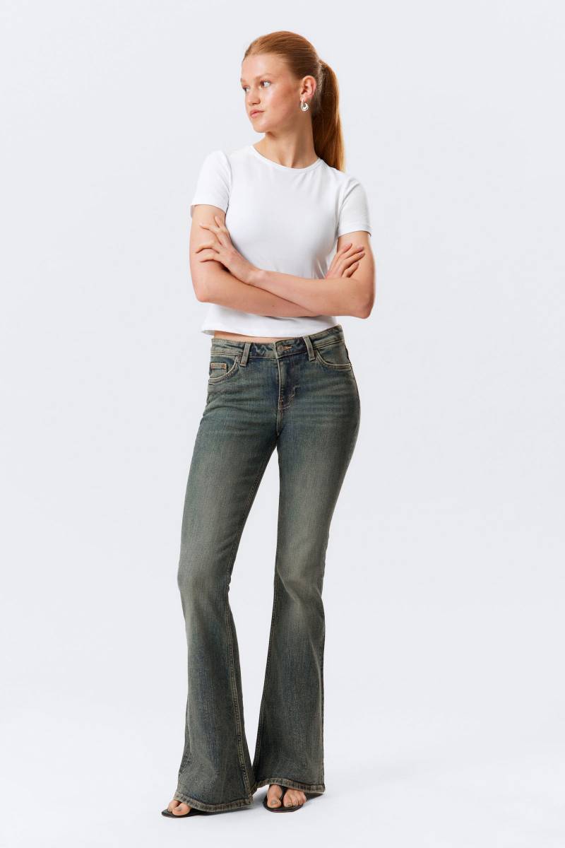 Katsumi Low Rise Slim Flared Leg Jeans von Weekday