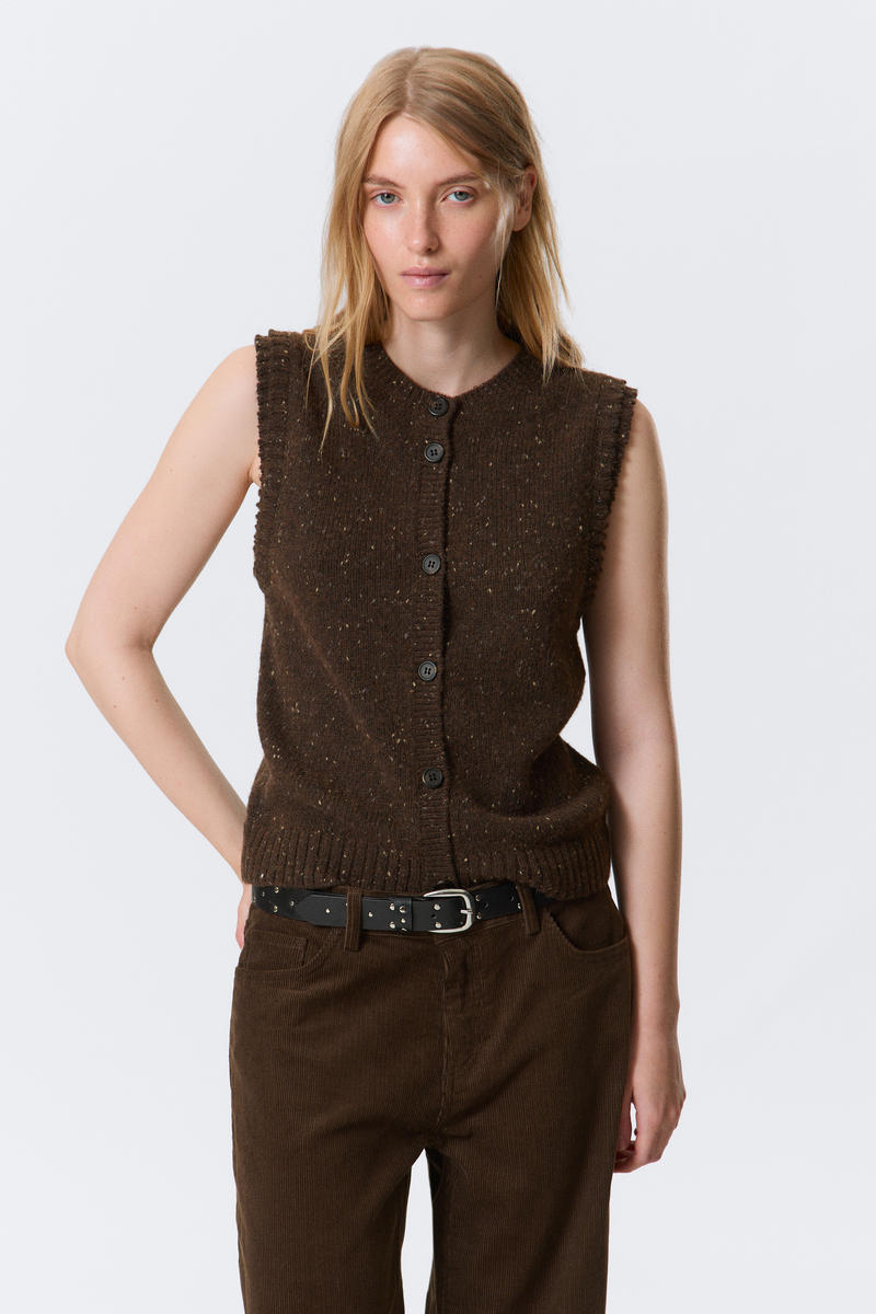 Knitted Buttoned Wool Blend Vest Knitted Buttoned Wool Blend Vest von Weekday