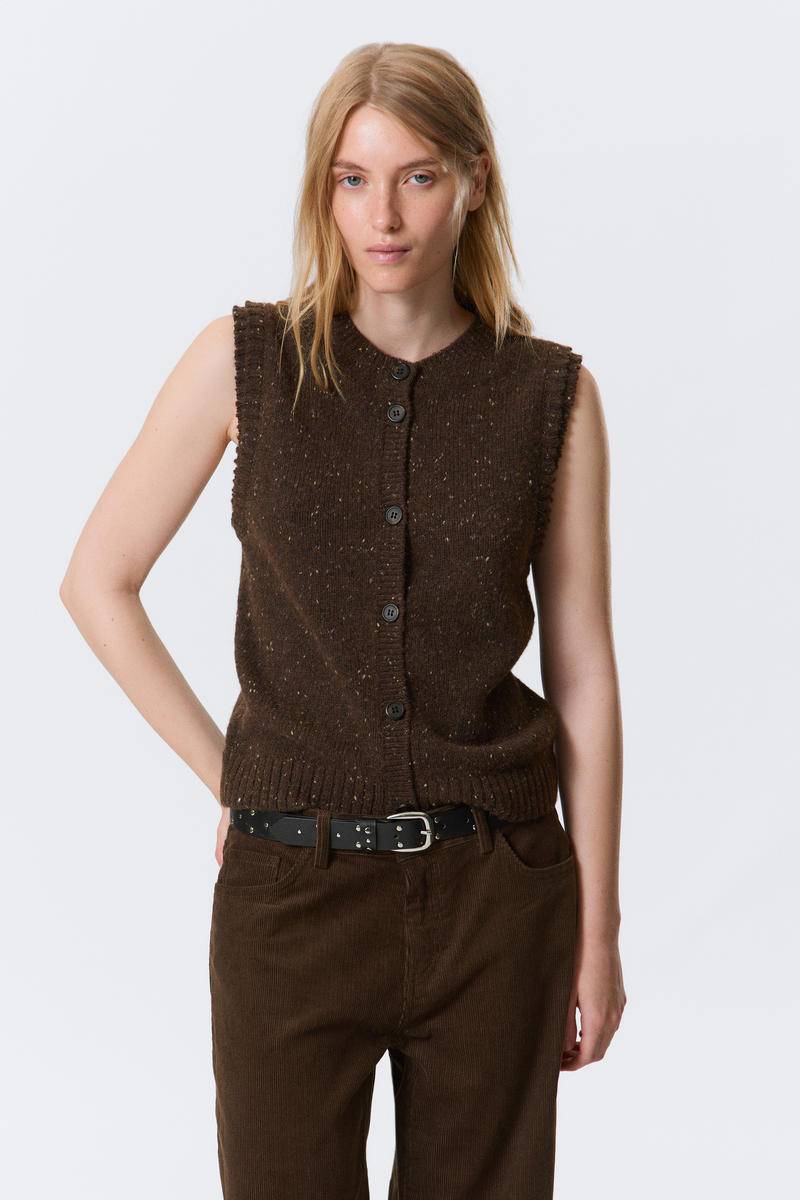 Knitted Buttoned Wool Blend Vest von Weekday