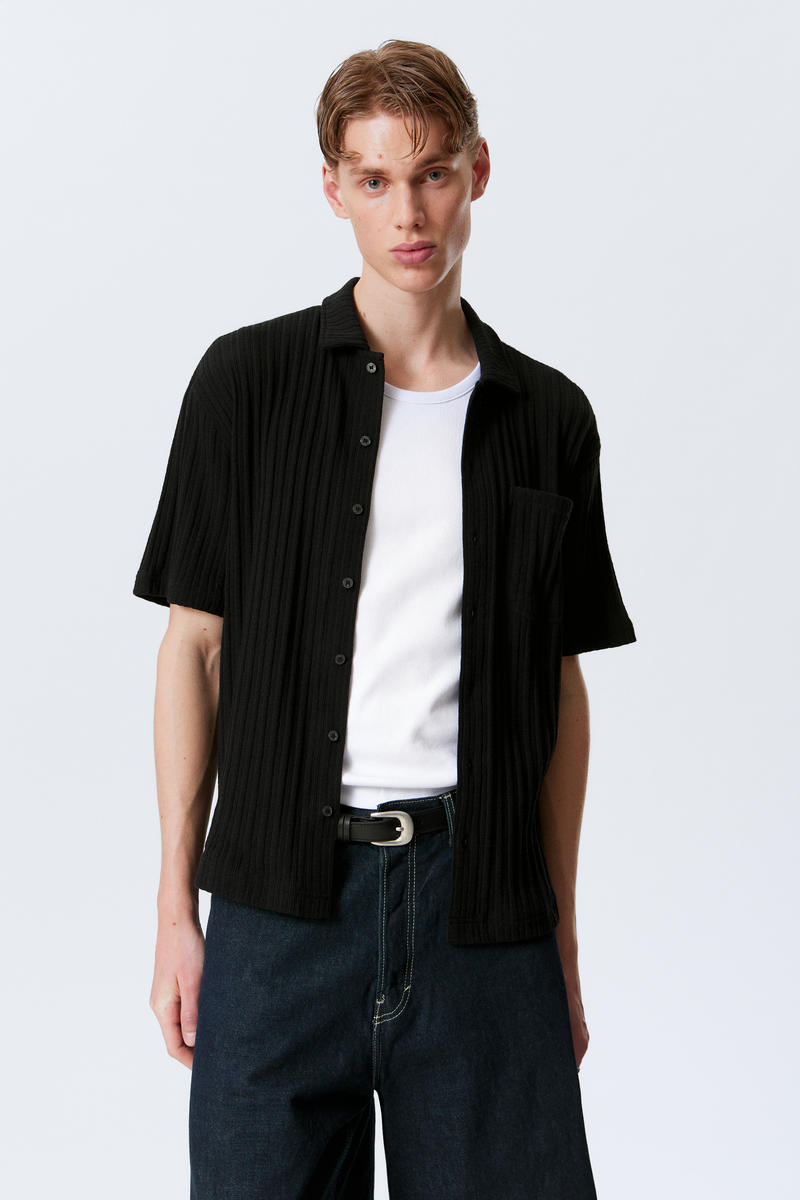 Knitted Short-Sleeved Button-Up Shirt von Weekday