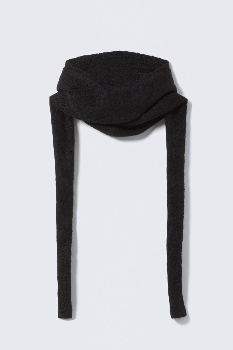 Knitted Tie Hood Scarf Knitted Tie Hood Scarf von Weekday