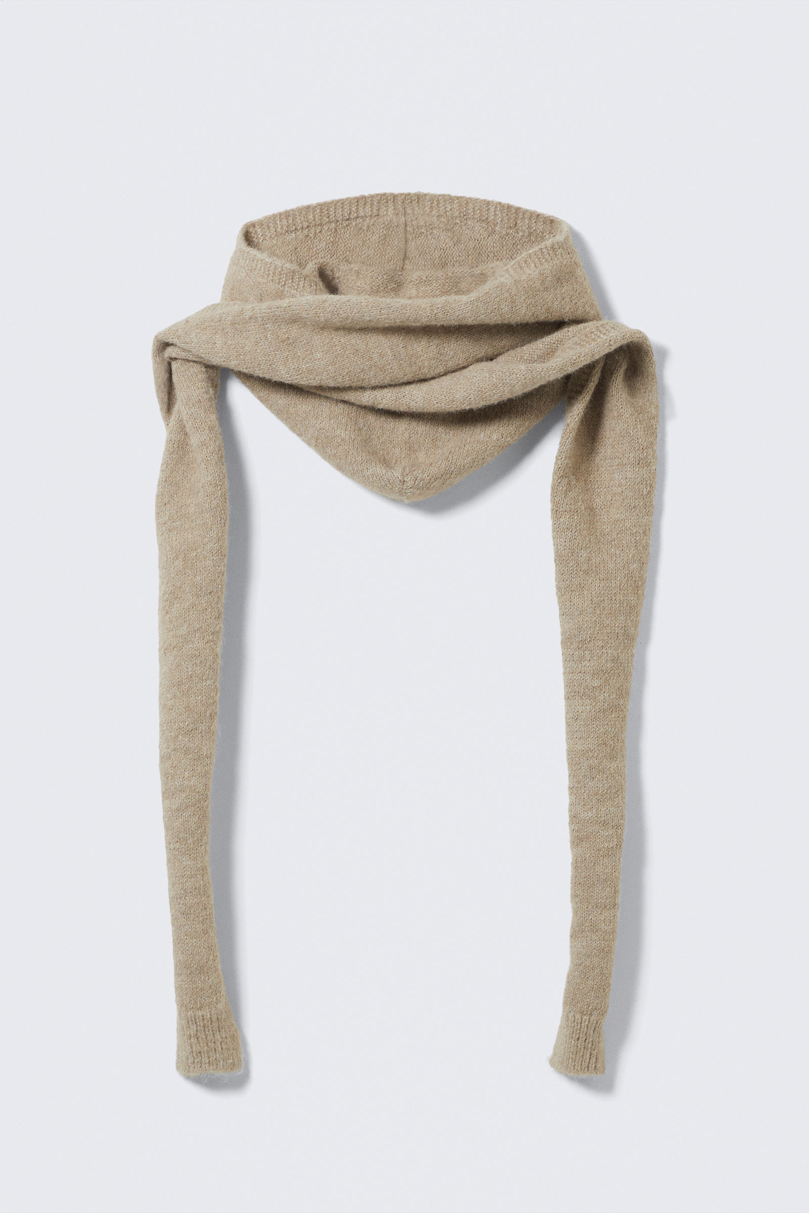 Knitted Tie Hood Scarf von Weekday