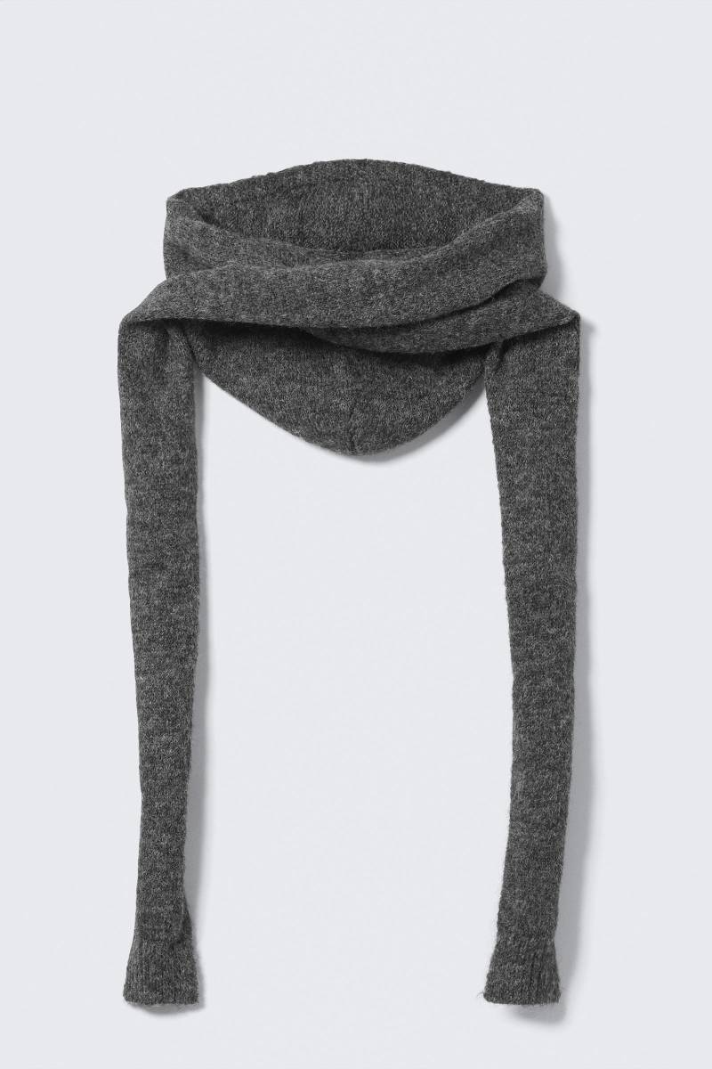 Knitted Tie Hood Scarf Knitted Tie Hood Scarf von Weekday