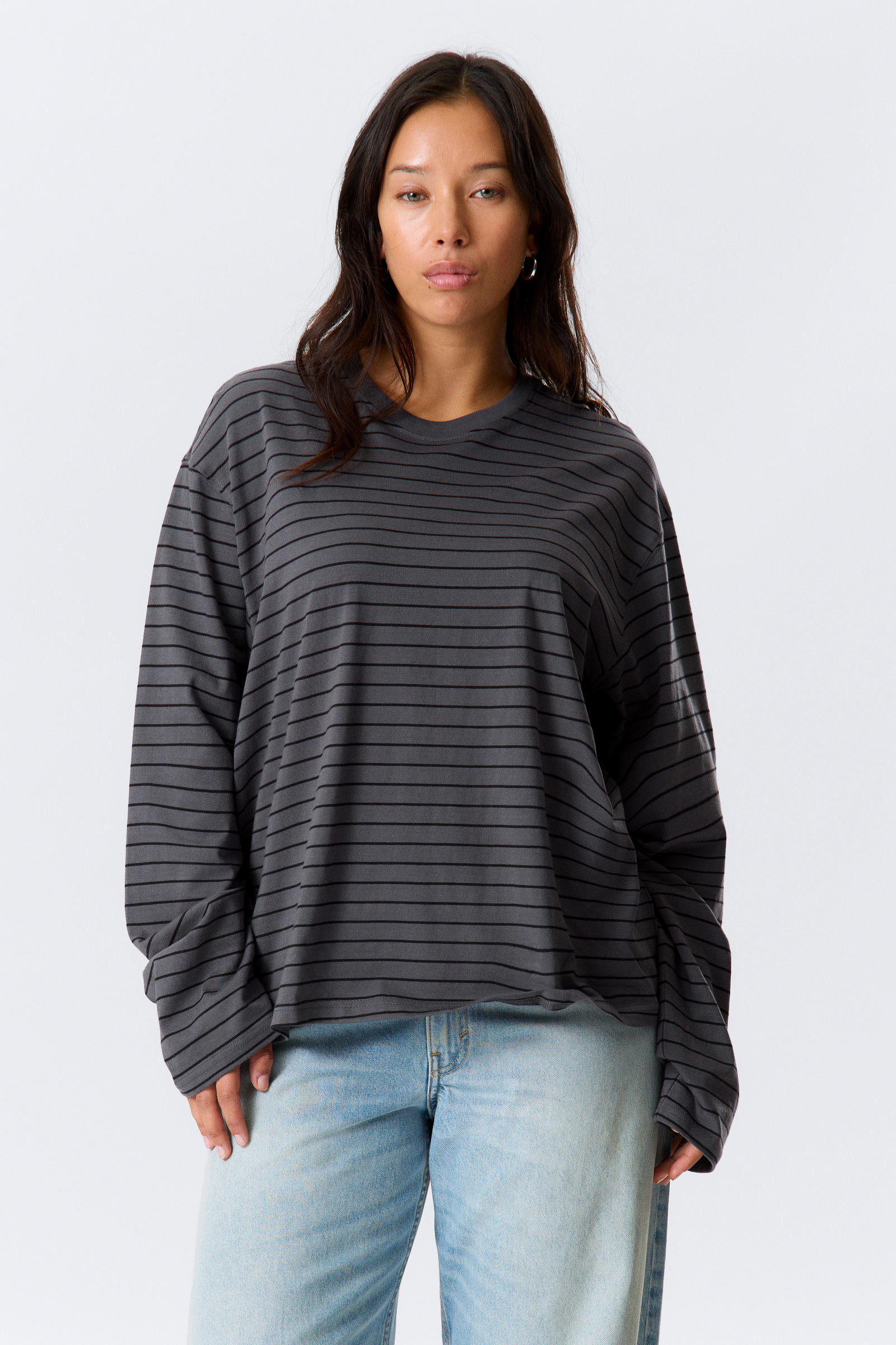 Long-Sleeved Boxy Cotton T-shirt von Weekday