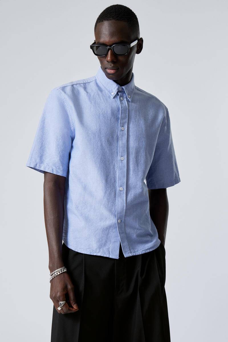 Loose Fit Short-Sleeved Button-down Shirt von Weekday