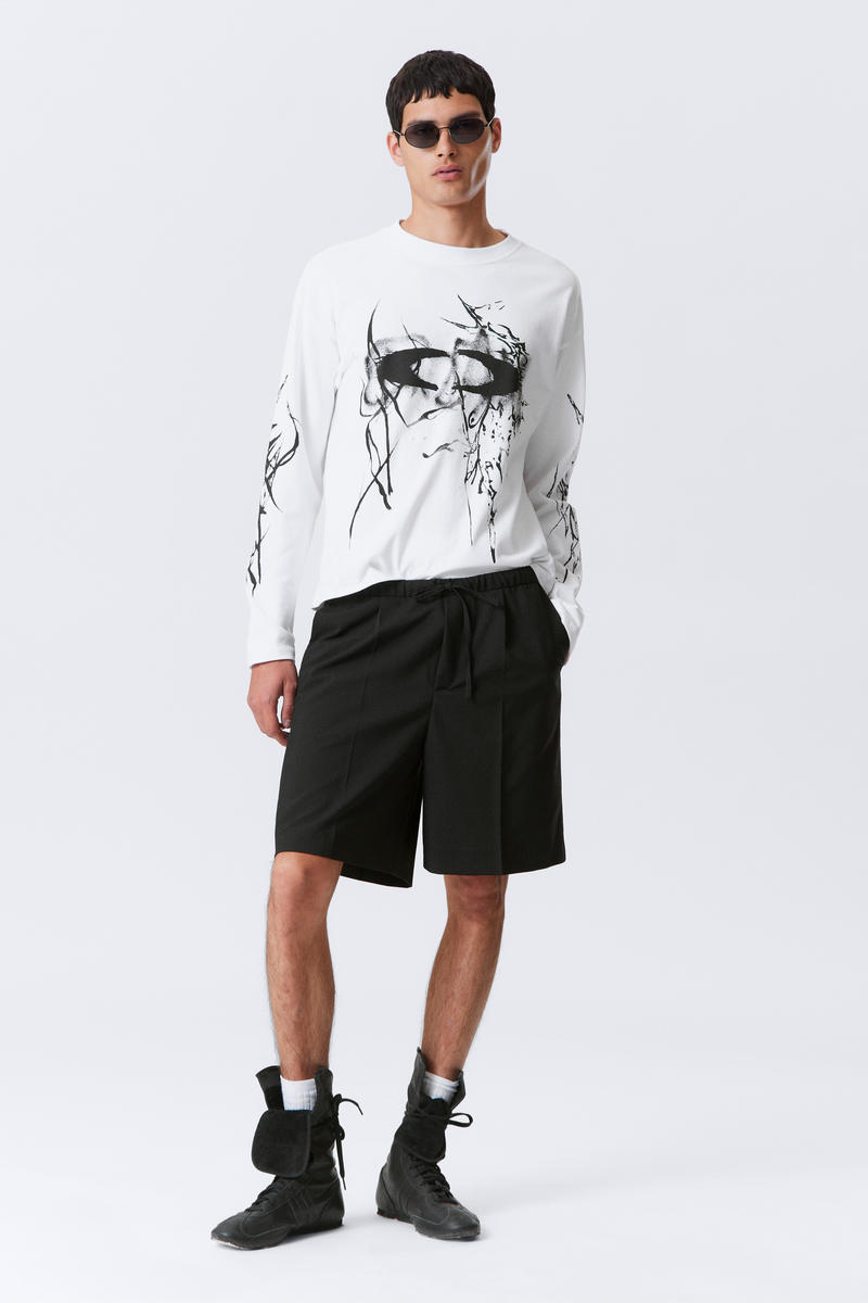 Loose-Fit Twill Drawstring Suiting Shorts von Weekday