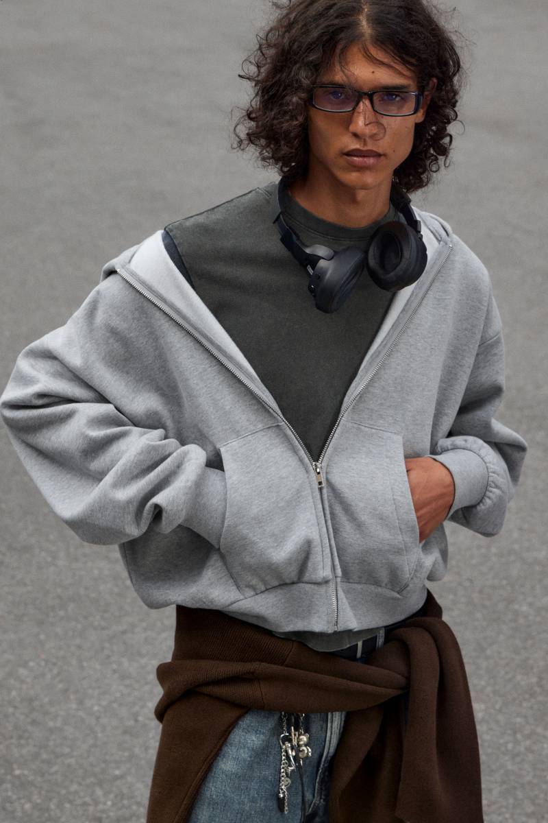 Loose Fit Zip Hoodie von Weekday