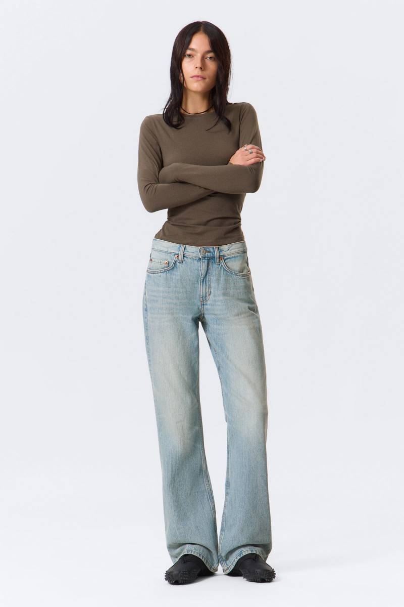 Moon Mid Rise Regular Bootcut Leg Jeans von Weekday