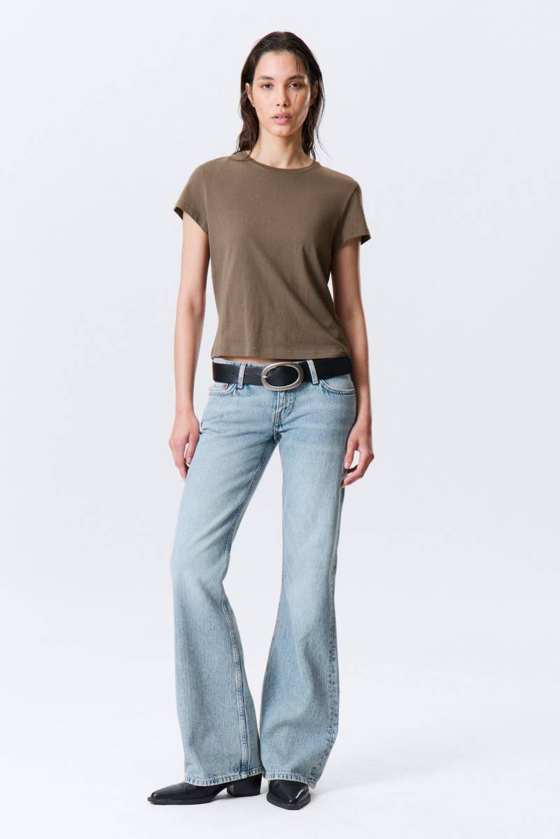 Nova Low Rise Slim Bootcut Leg Jeans von Weekday