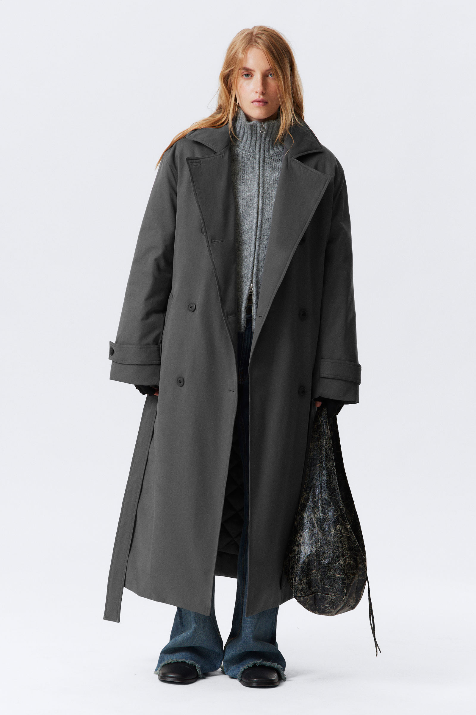 OVERSIZED PADDED TRENCH COAT von Weekday