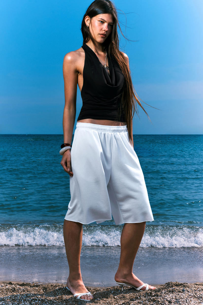 Oversized Knee-length Terry Shorts Oversized Knee-length Terry Shorts von Weekday