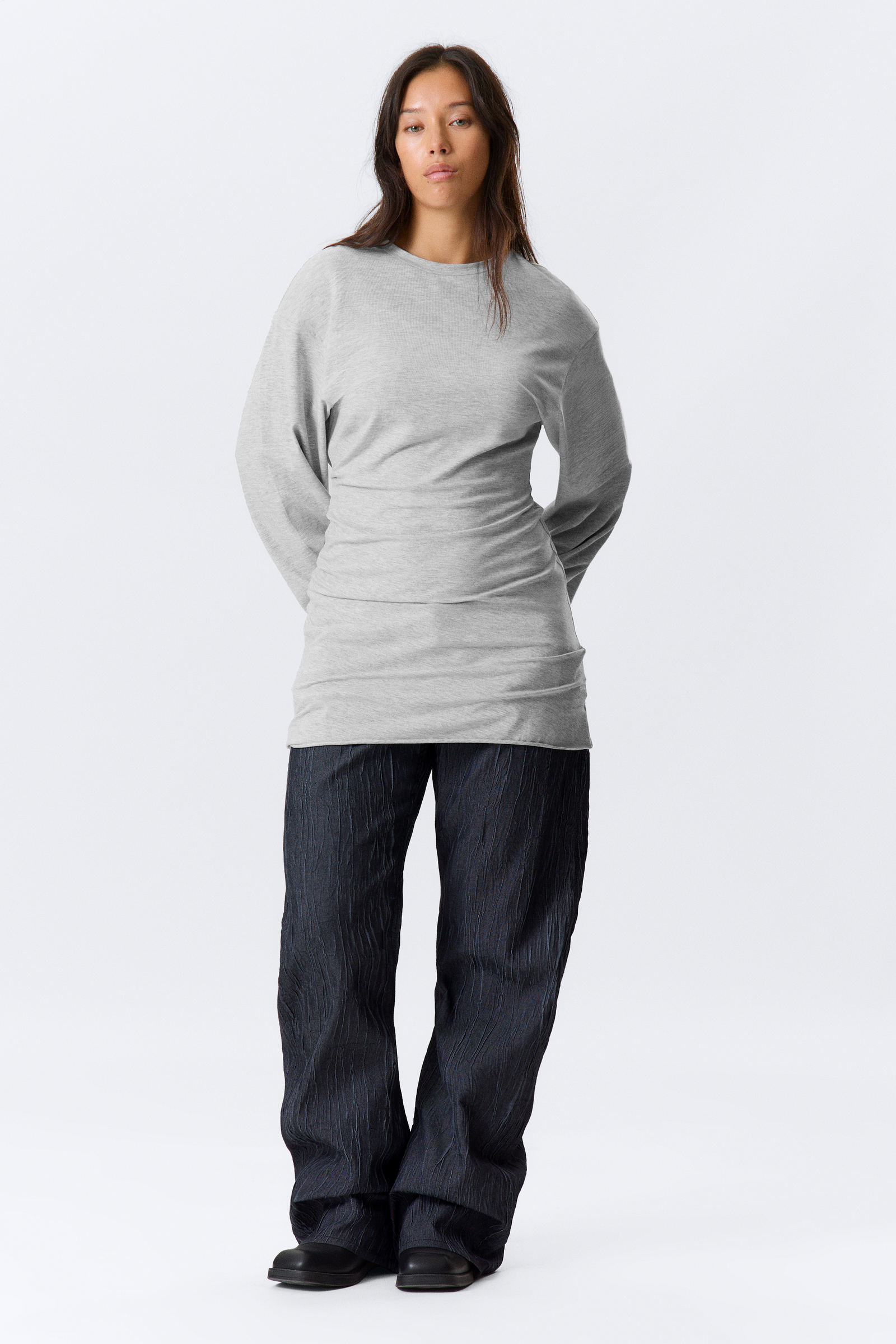 Oversized Long-Sleeved Mini Dress von Weekday