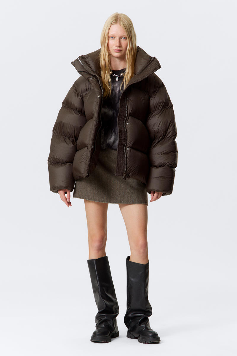 Oversized Recycled Down Puffer Jacket von Weekday