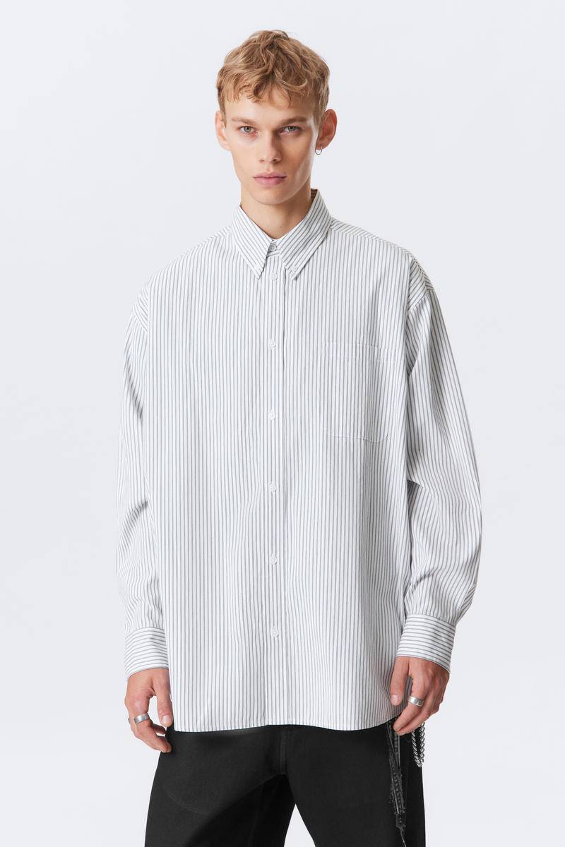 Oversized Striped Button-Down Shirt von Weekday