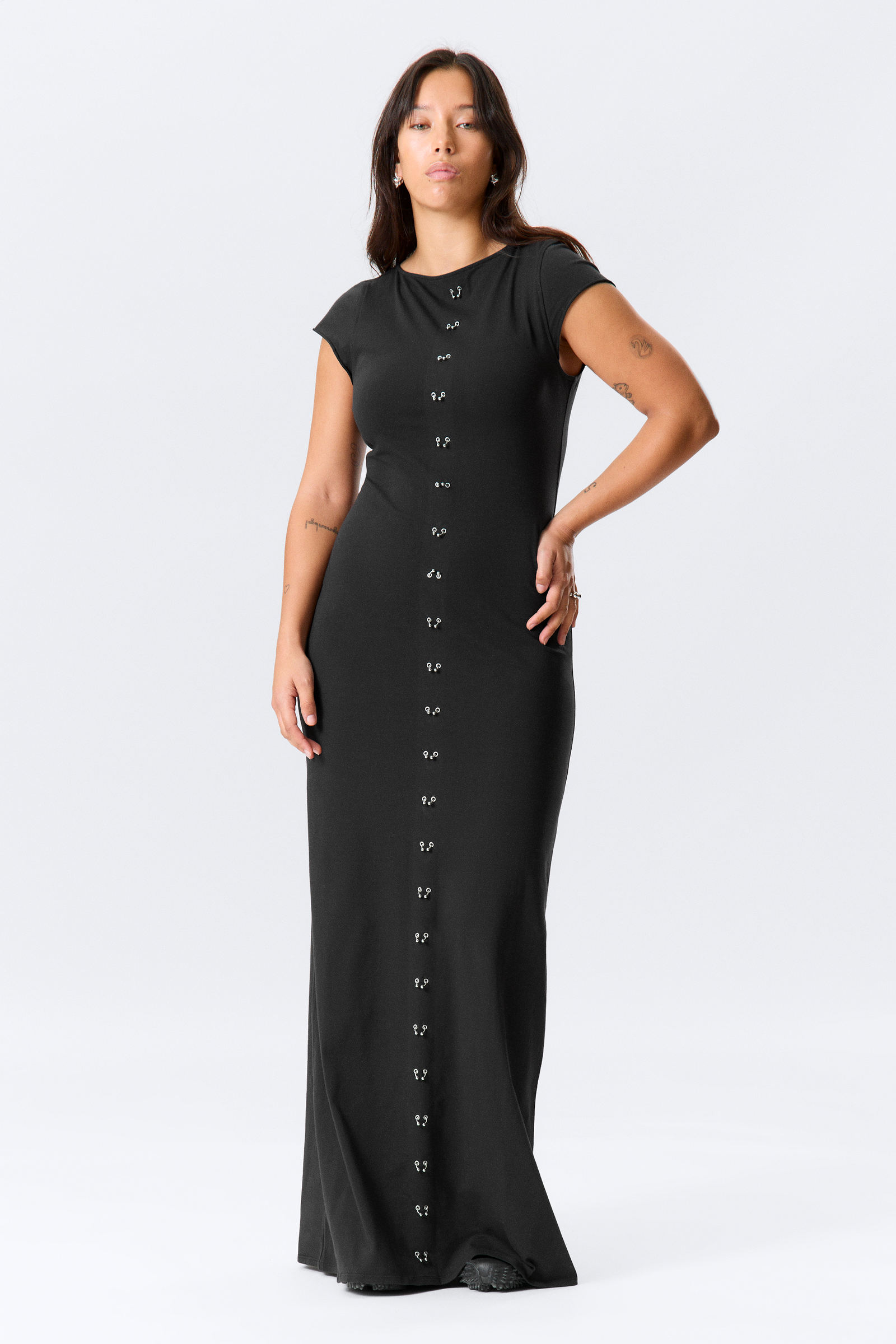Pierced Short-Sleeved Maxi Dress von Weekday