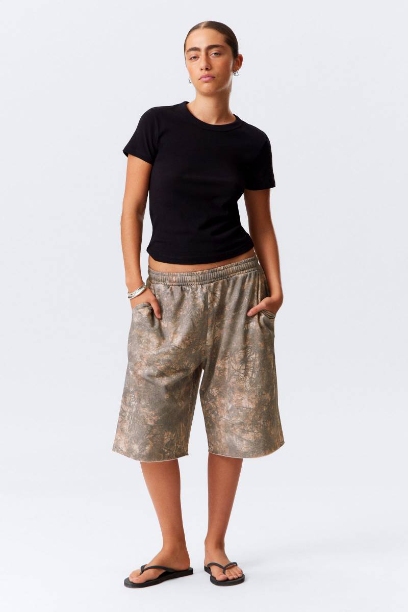 Printed Oversized Knee-Length Terry Shorts von Weekday