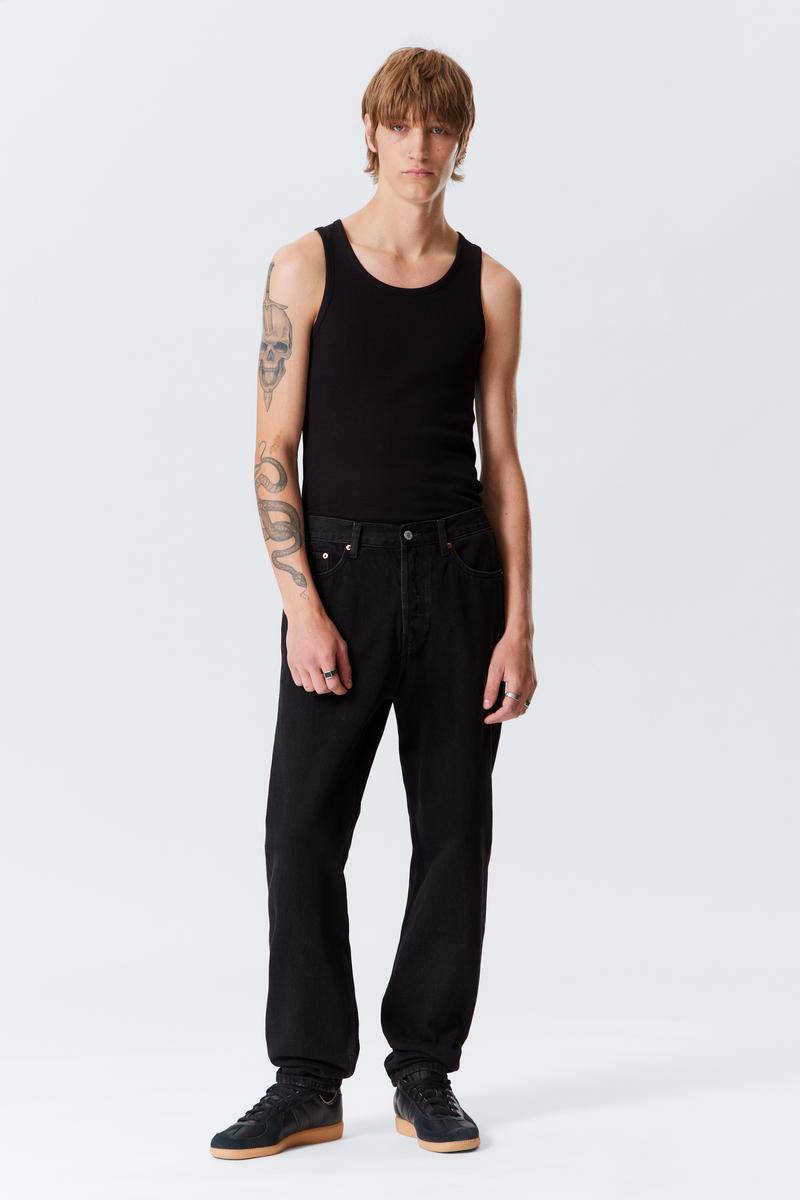 Ray Relaxed Tapered Leg Jeans von Weekday