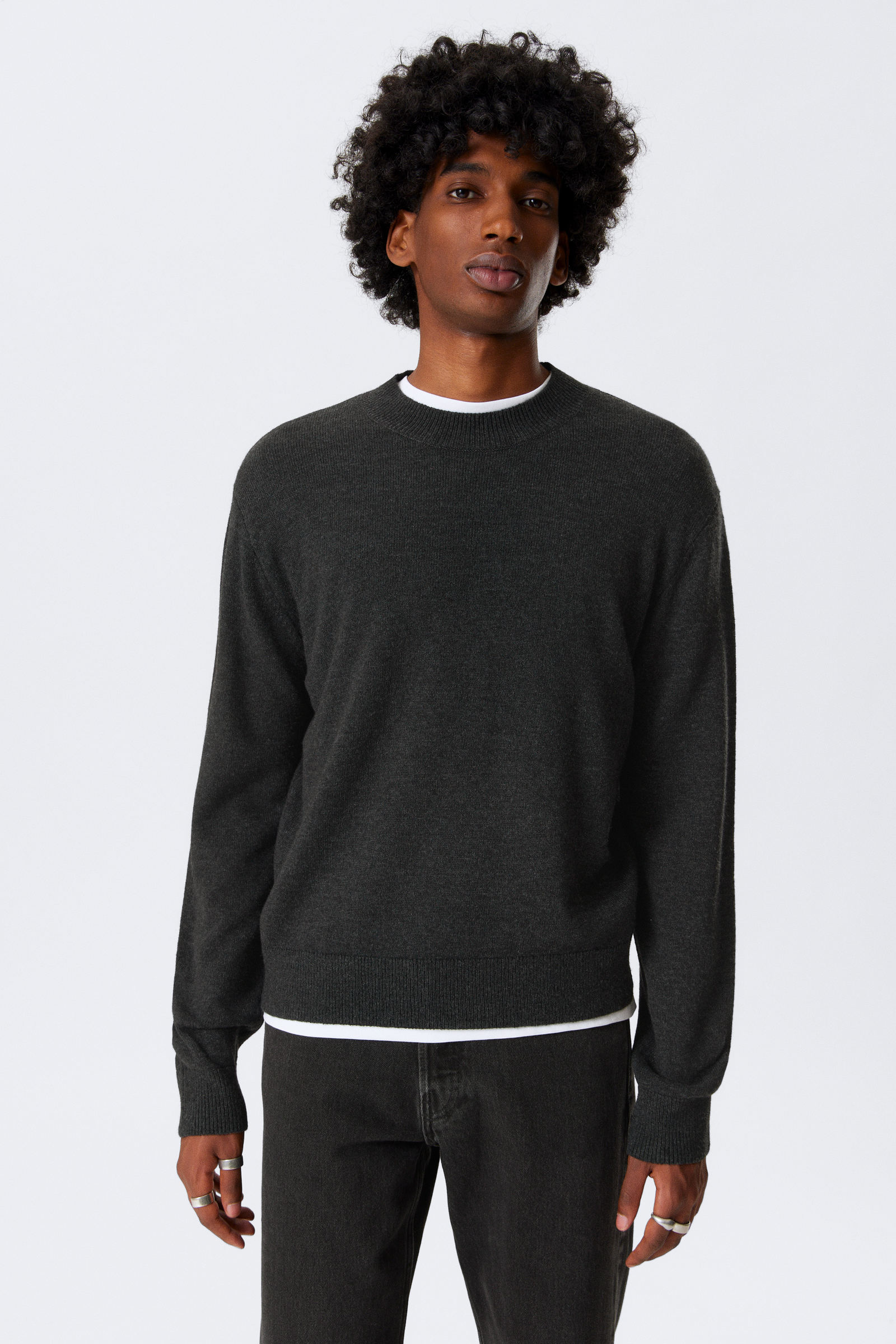 Regular Fit Wool-Blend Crew-Neck Sweater von Weekday