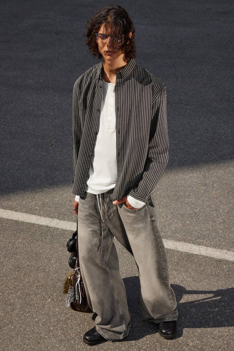 Relaxed Striped Button-down Shirt von Weekday