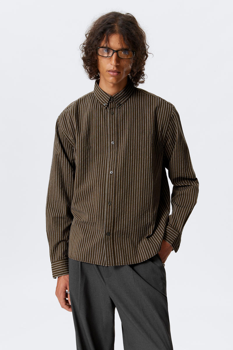 Relaxed Striped Button-down Shirt von Weekday