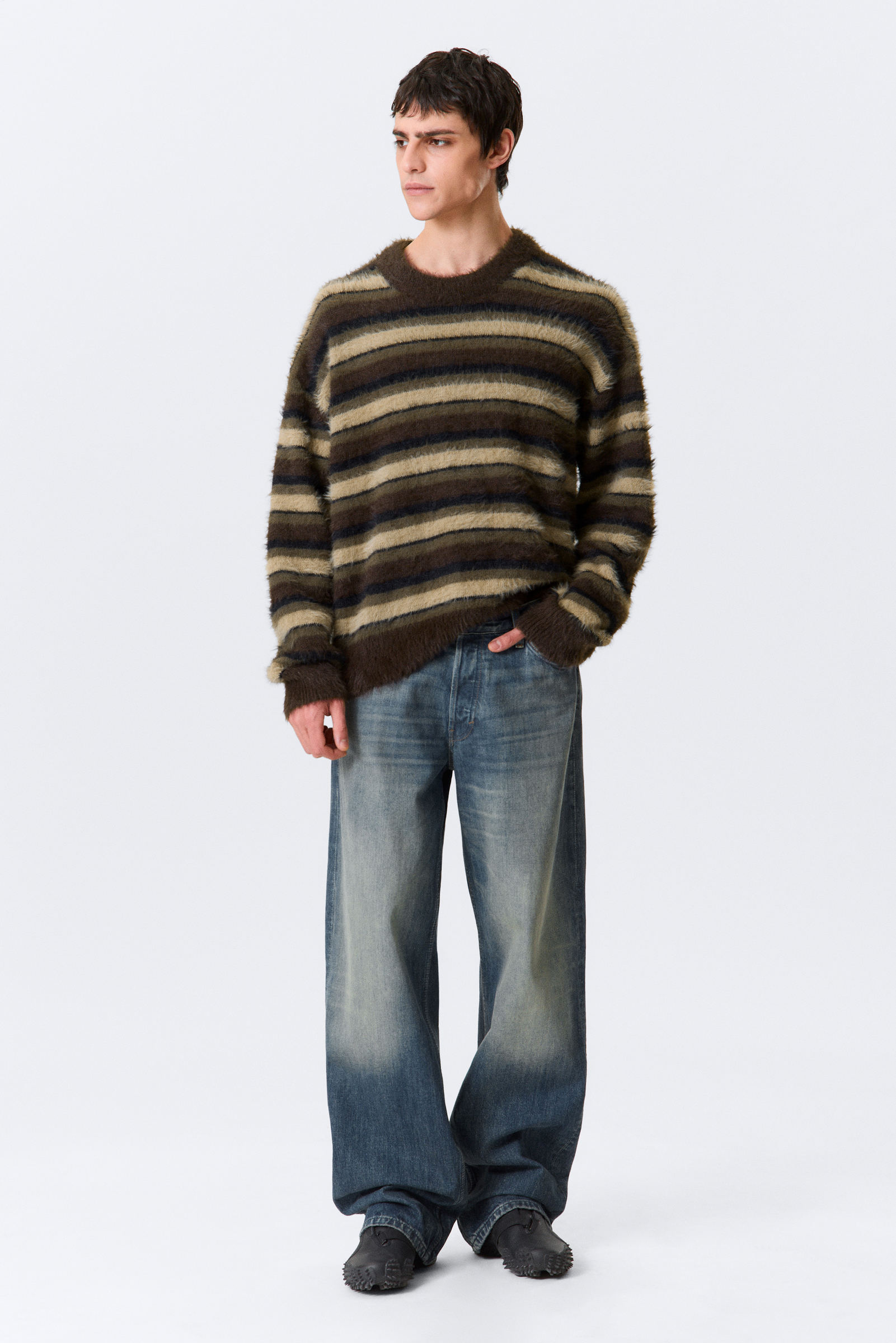 Relaxed Striped Knitted Sweater von Weekday