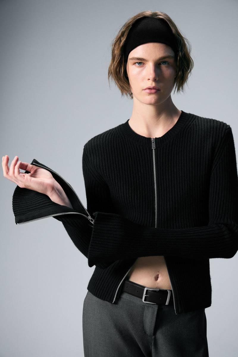 Ribbed Fitted Zip Cardigan von Weekday