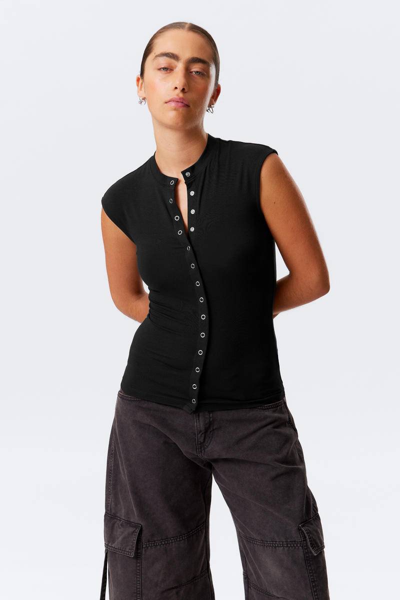 Sleeveless Button-up Top von Weekday