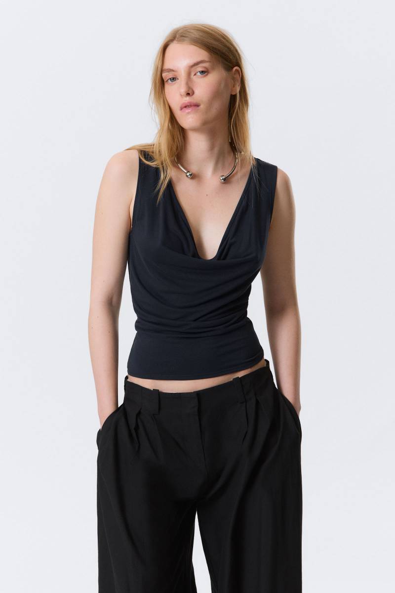 Sleeveless Draped Waterfall Top von Weekday