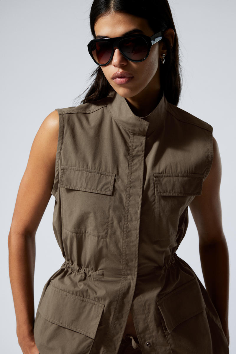 Sleeveless Loose Fit Utility Vest Sleeveless Loose Fit Utility Vest von Weekday