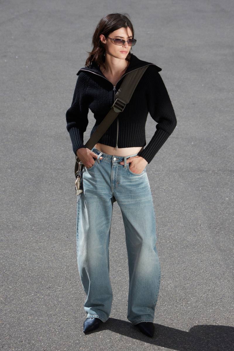 Slim Fit Ribbed Zip Cardigan von Weekday