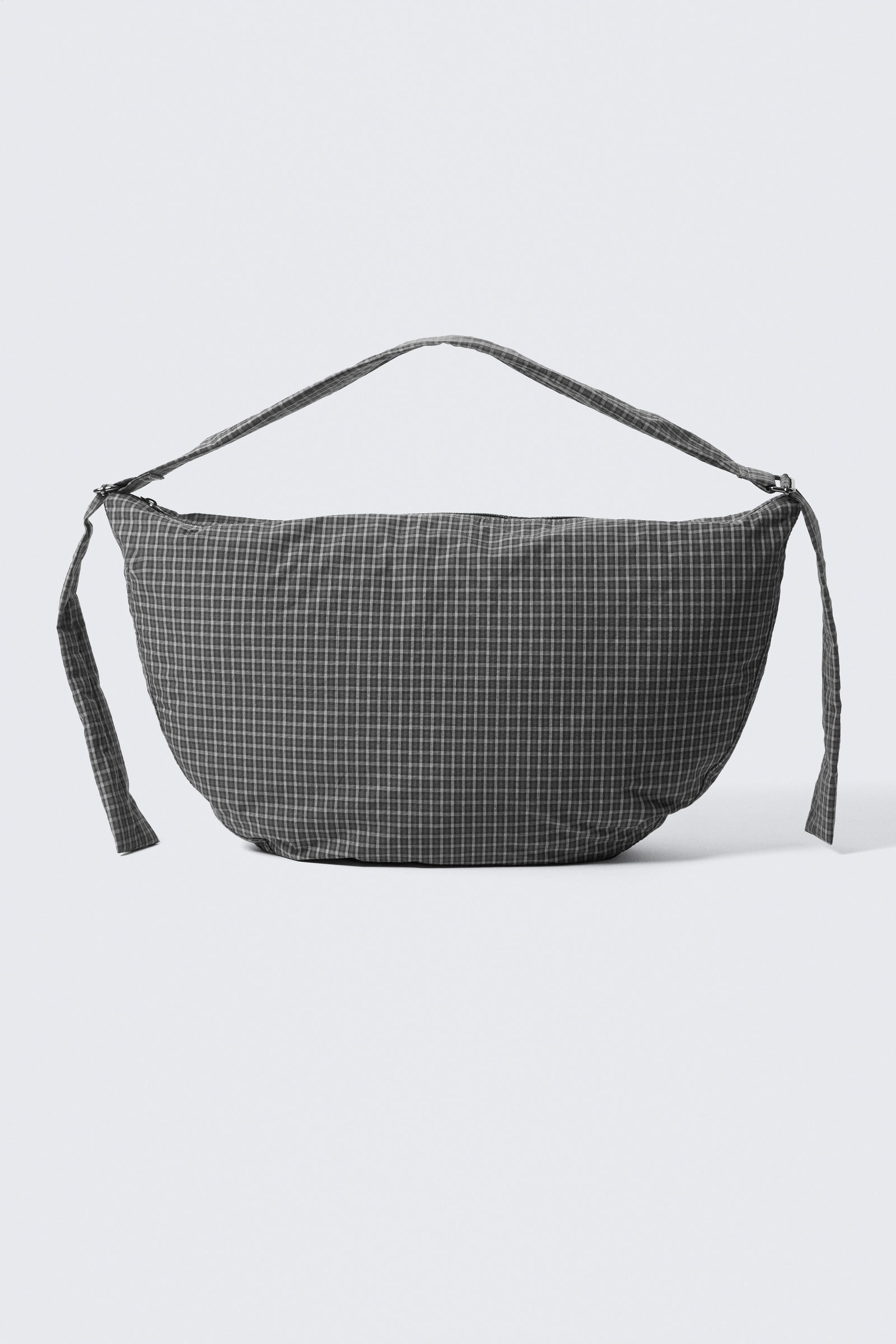 Slouchy Checkered Cotton Shoulder Bag von Weekday
