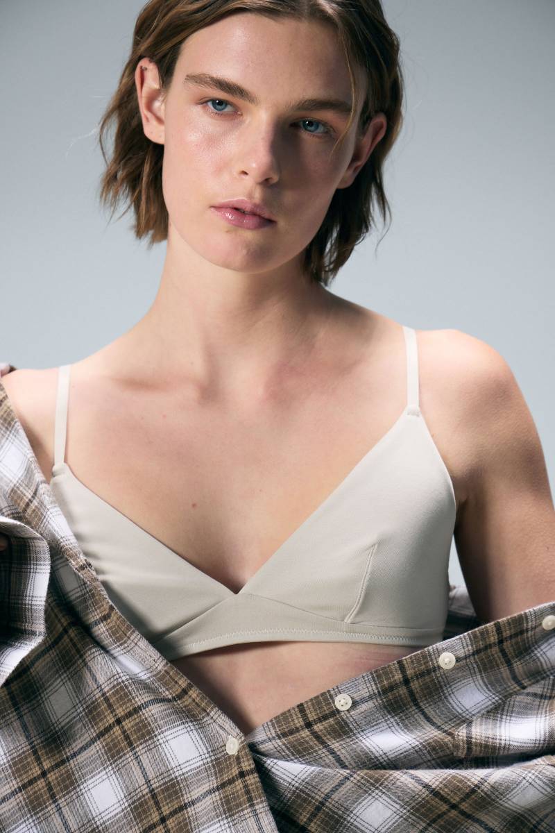 Soft Padded Triangle Bra von Weekday