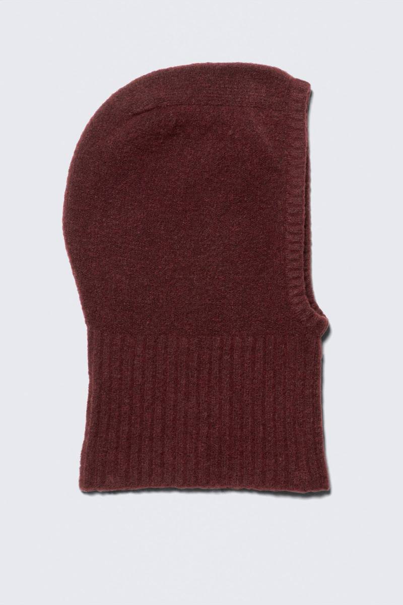 Soft Ribbed Knitted Hood von Weekday