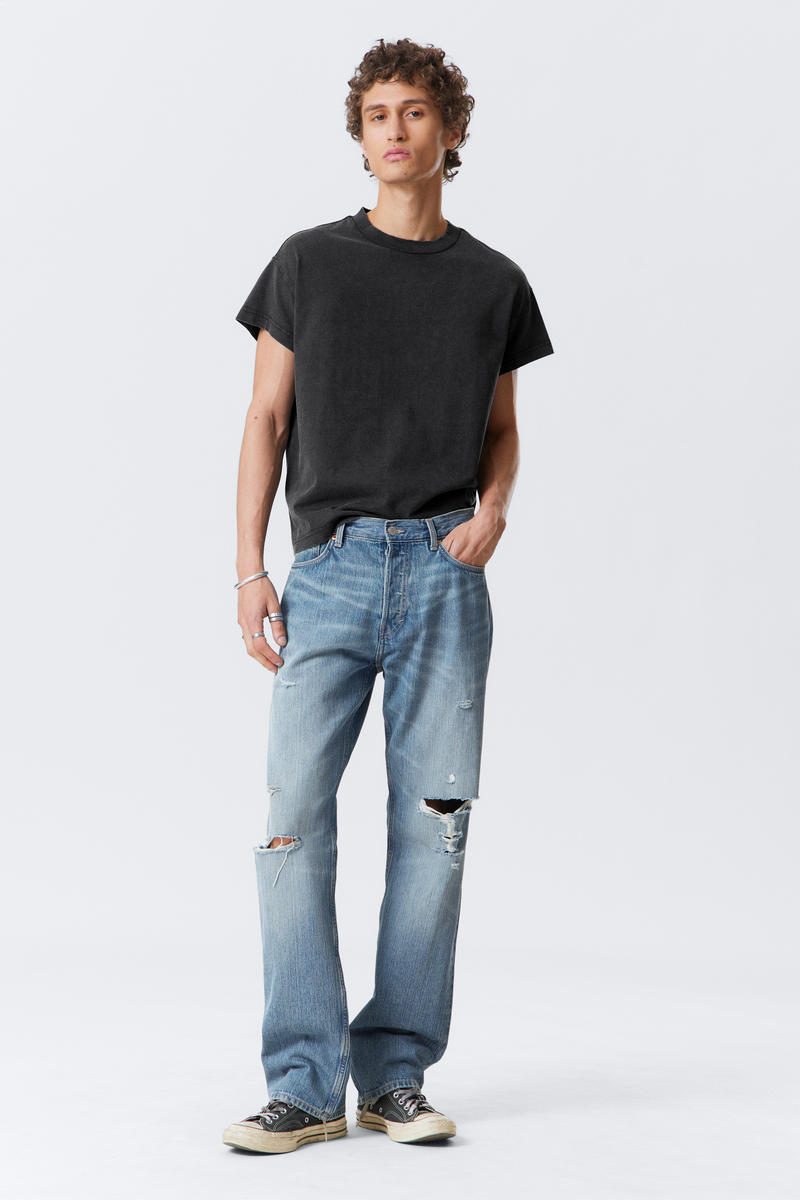 Space Relaxed Straight Leg Distressed Jeans von Weekday