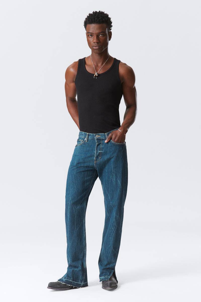 Space Split-Hem Relaxed Straight Leg Jeans von Weekday