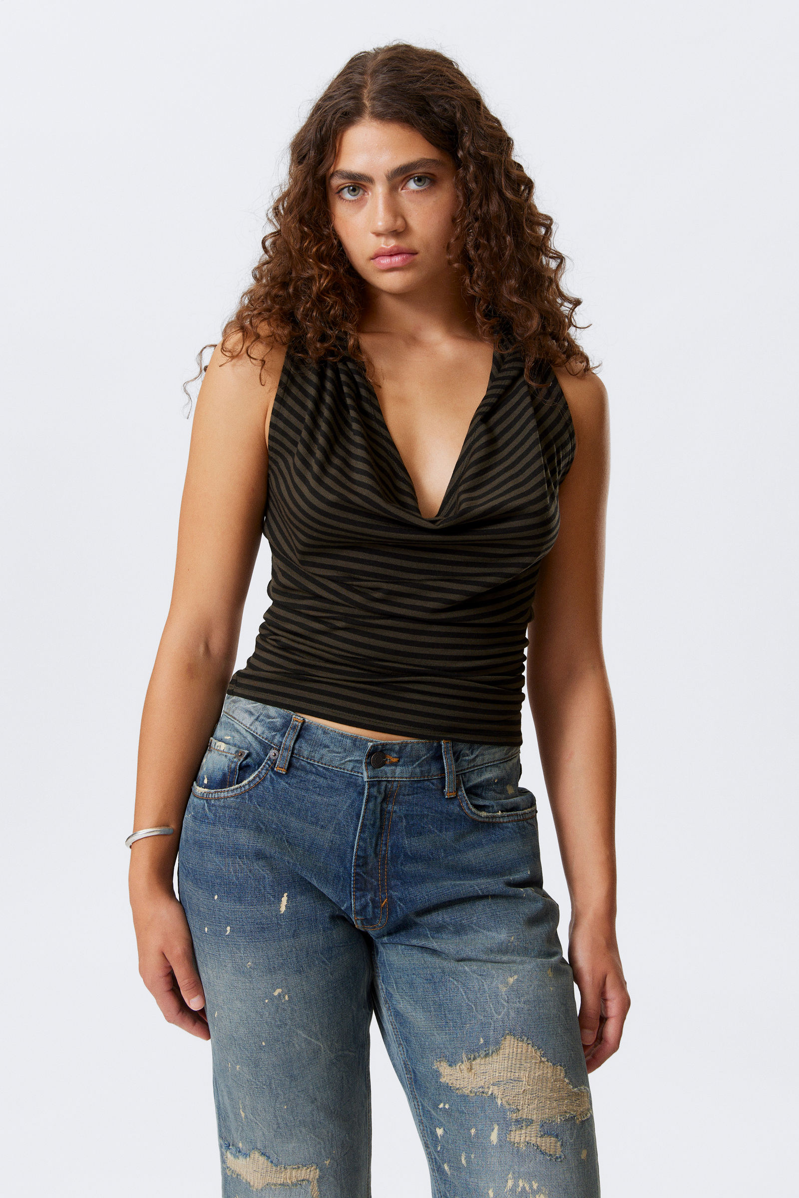 Striped Draped Hooded Top von Weekday