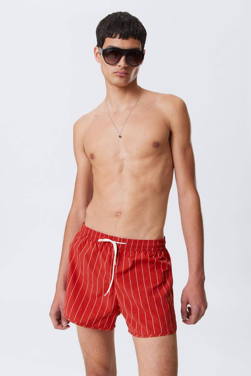 Striped Structured Mid-Thigh Swim Shorts von Weekday