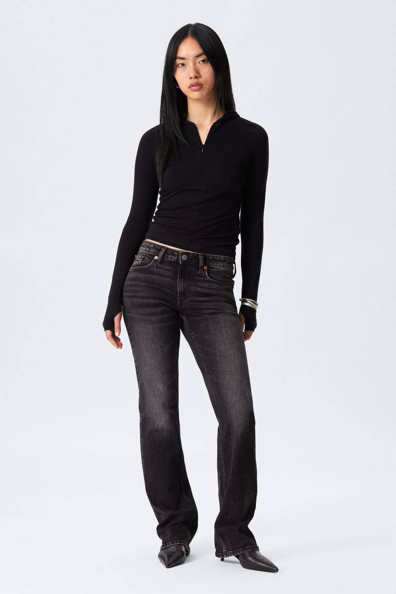 Tension Mid Rise Slim Bootcut Leg Jeans von Weekday