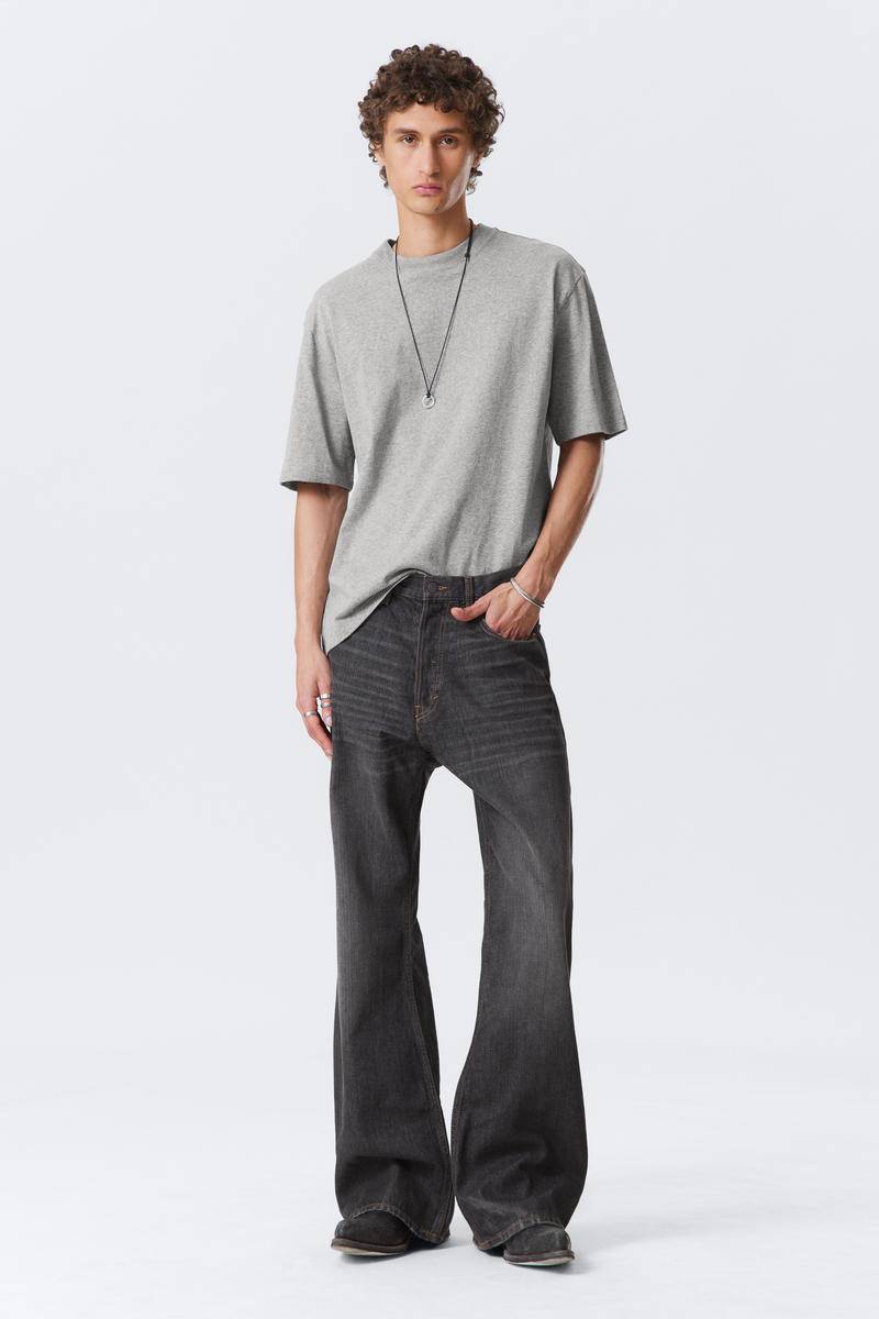 Time Loose Bootcut Leg Jeans von Weekday