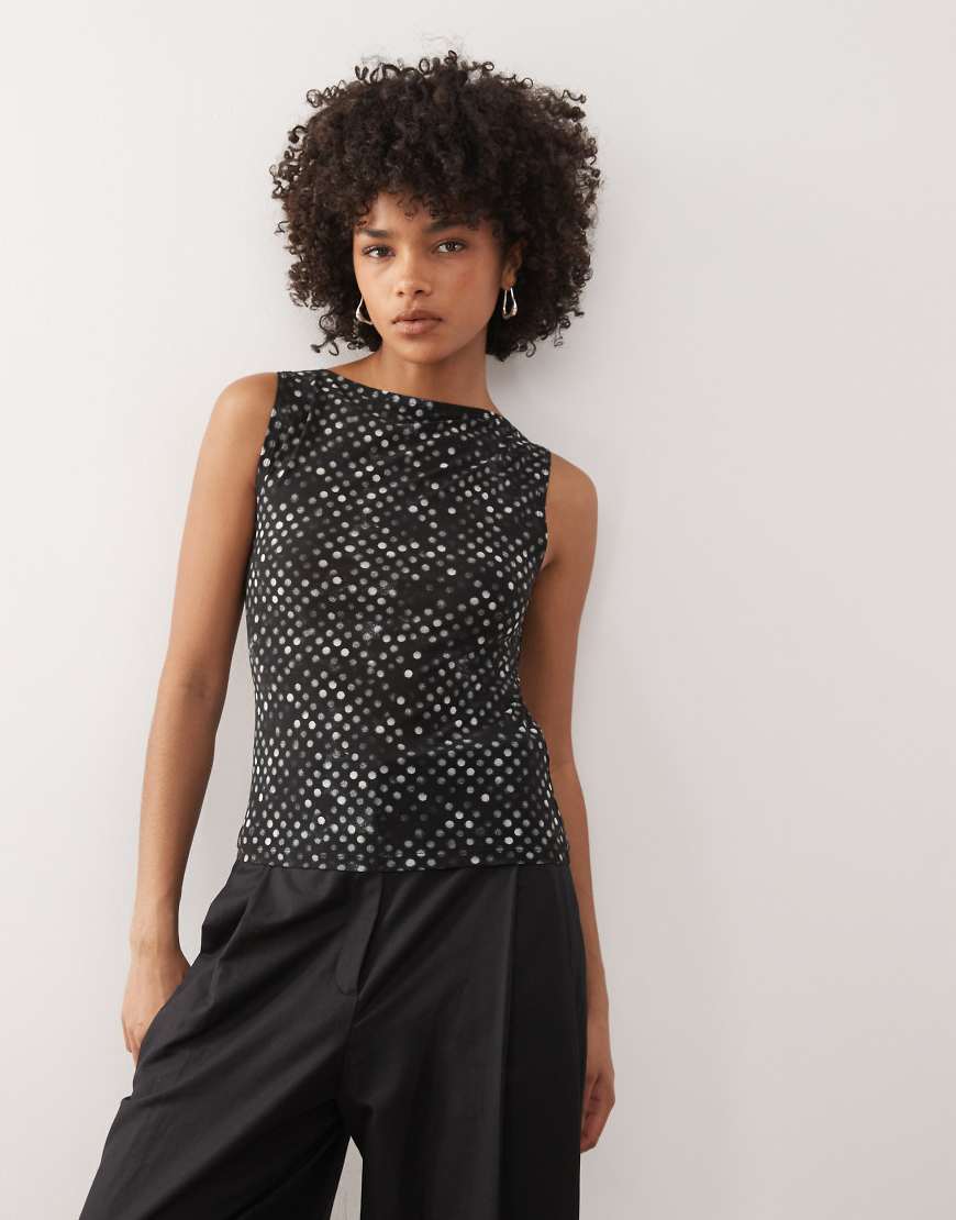 Weekday - Annie - Netzstoff-Oberteil in Schwarz mit U-Boot-Ausschnitt und Polka Dots von Weekday