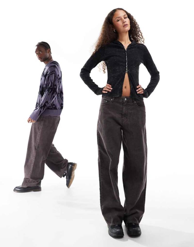 Weekday Astro - Unisex - Weit geschnittene Cordhose in Dunkelbraun von Weekday