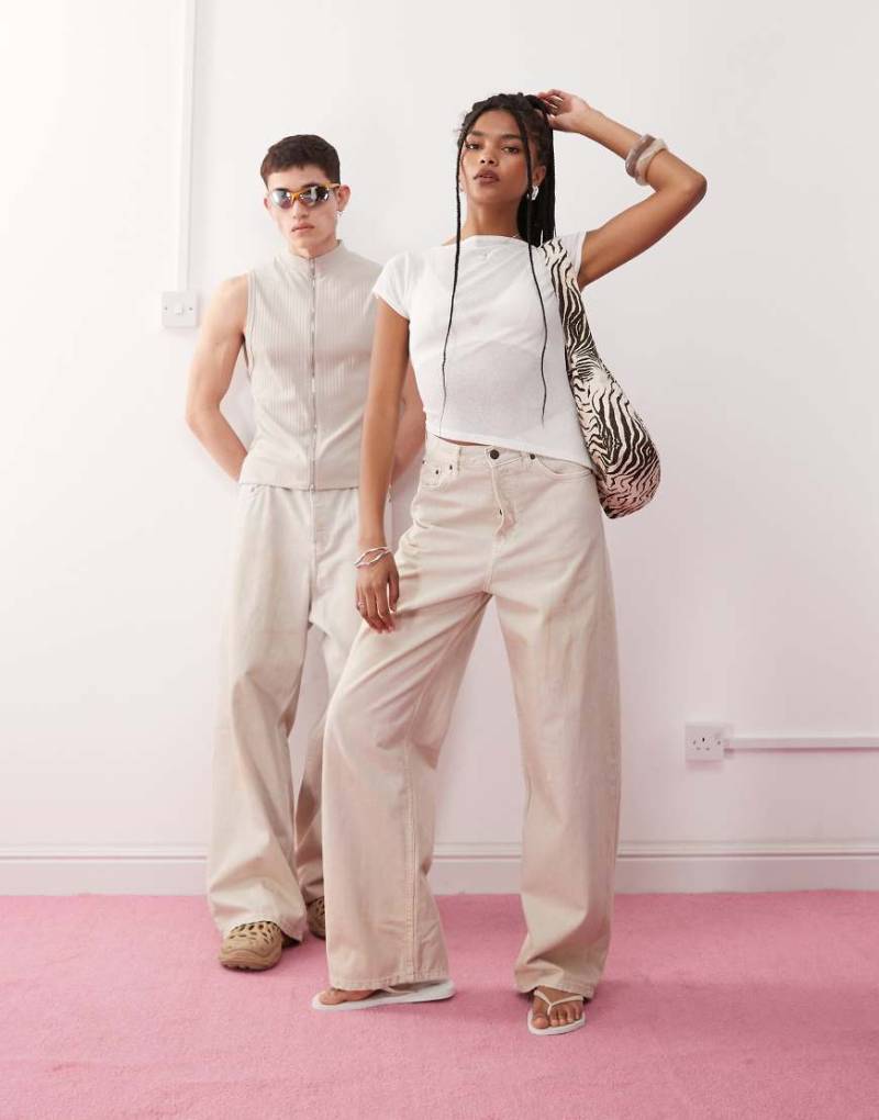 Weekday - Astro - Weite Unisex-Jeans in Dirty-Beige mit Waschung und niedrigem Bund-Neutral von Weekday