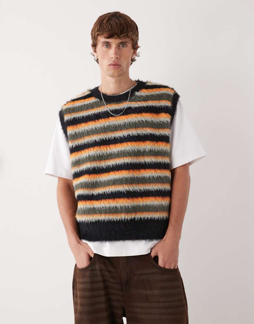 Weekday - Bunt gestreifter Strickpullunder aus flauschigem Garn-Schwarz von Weekday