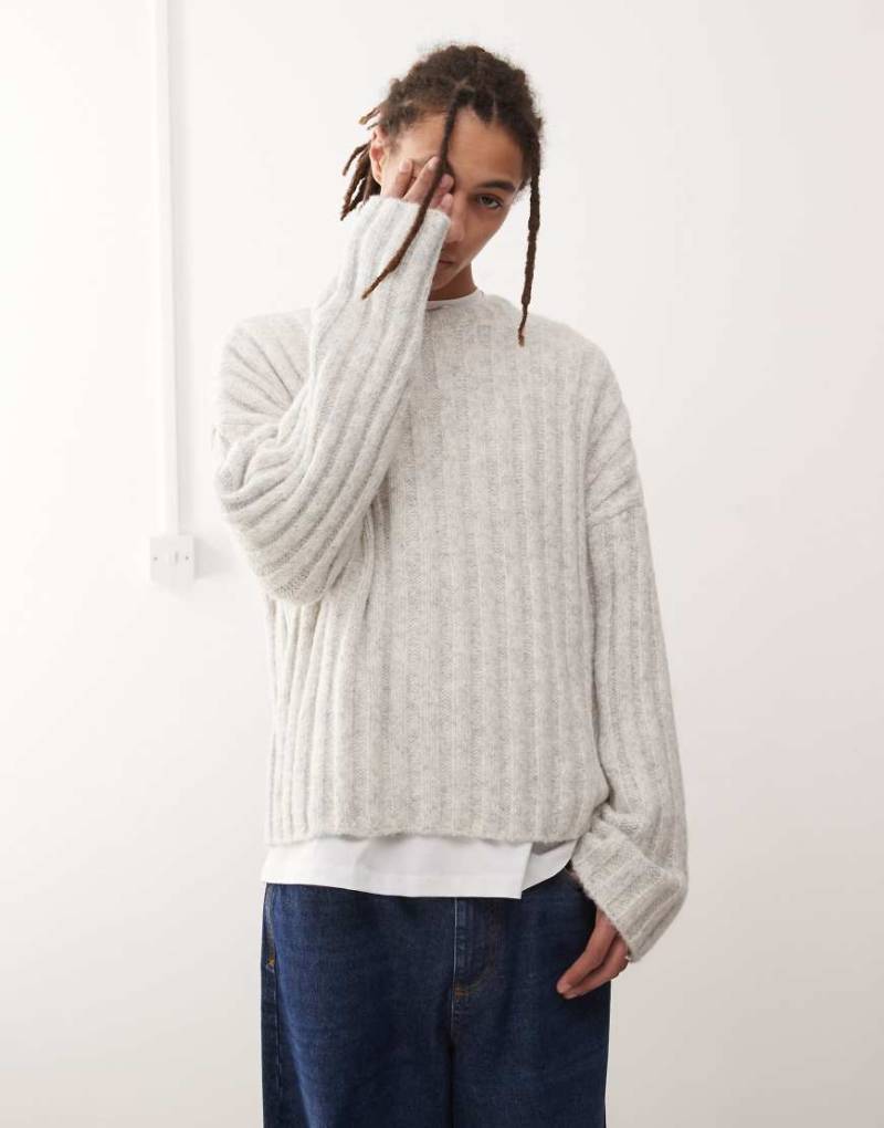 Weekday - Connor - Gerippter Wollmix-Pullover in Hellgrau mit leicht verkürztem Schnitt von Weekday