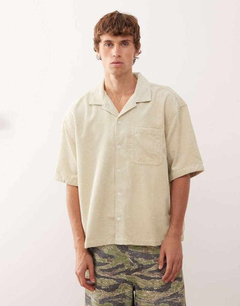 Weekday - Cordhemd in Beige mit Oversize-Schnitt und Reverskragen-Neutral von Weekday